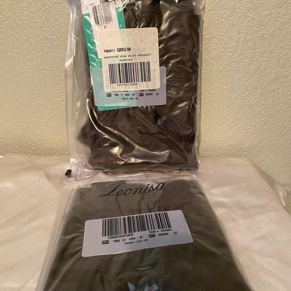 SALE Victoria’s Secret Camo set NWT - Picture 14 of 14